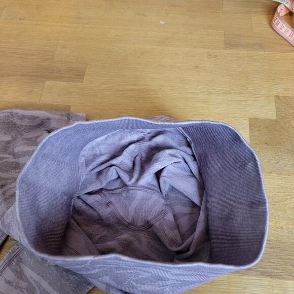 Gymshark Adapt Animal Seamless Gym Activewear Leggings Purple Zebra XS - Picture 11 of 13